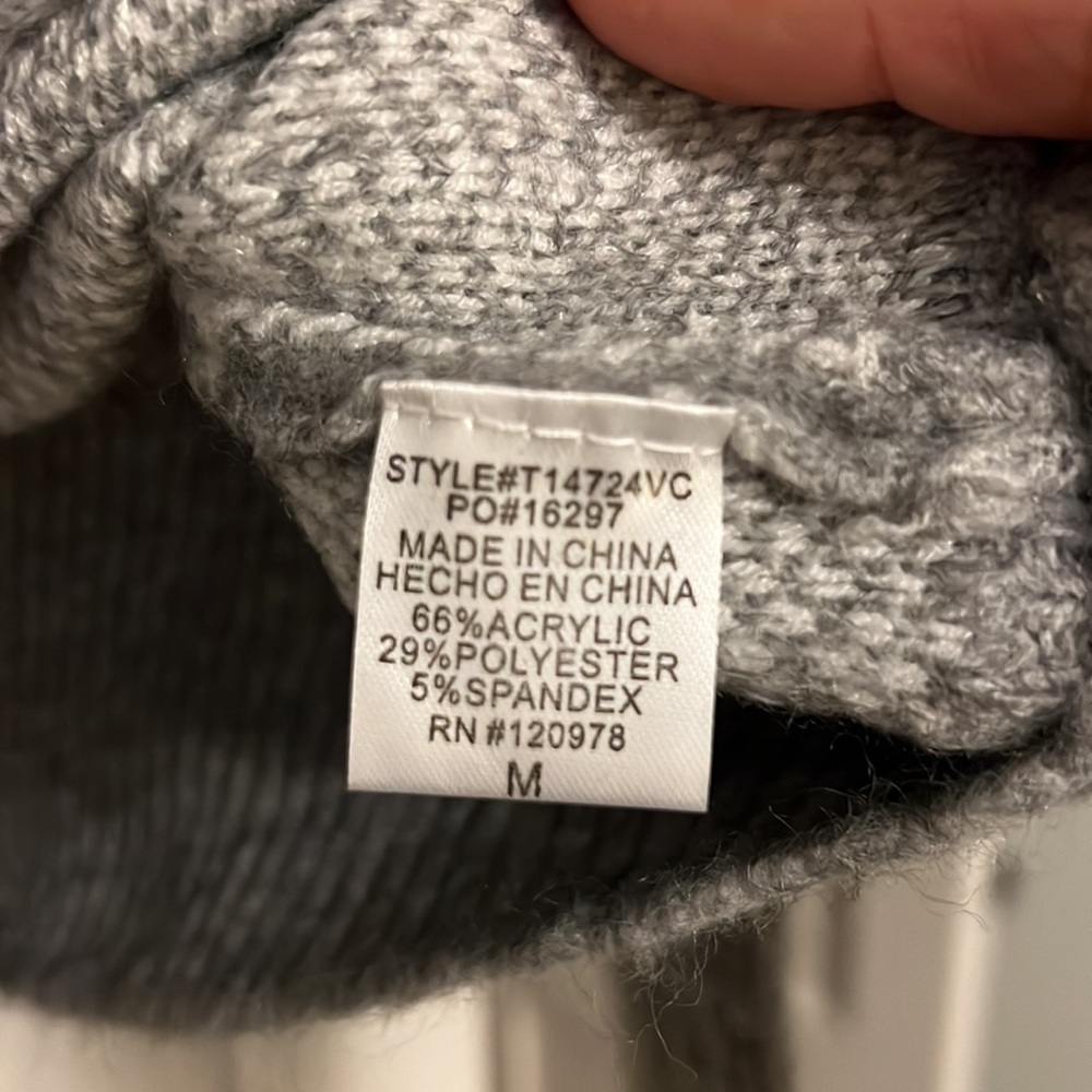 Vici Gray Sweater - image 3